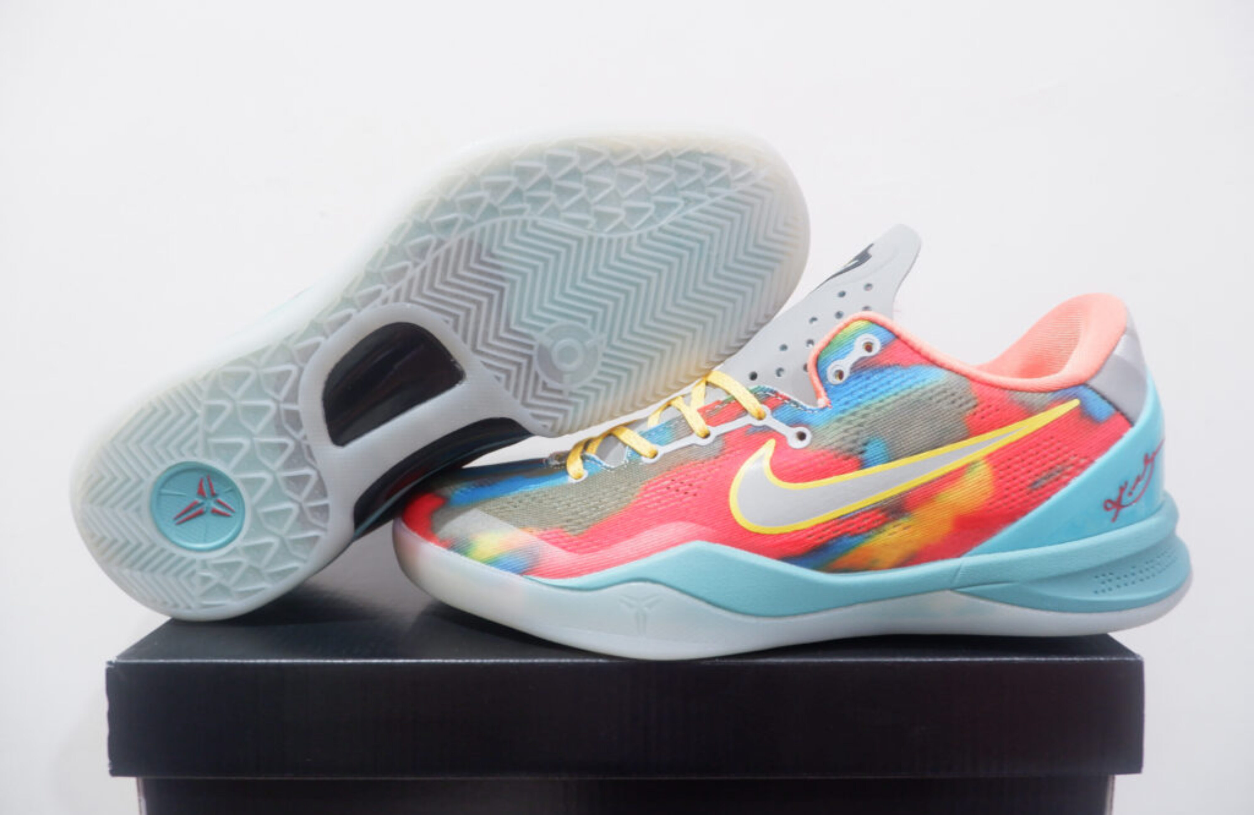 NIKE KOBE 8 PROTRO LOW VENICE BEACH