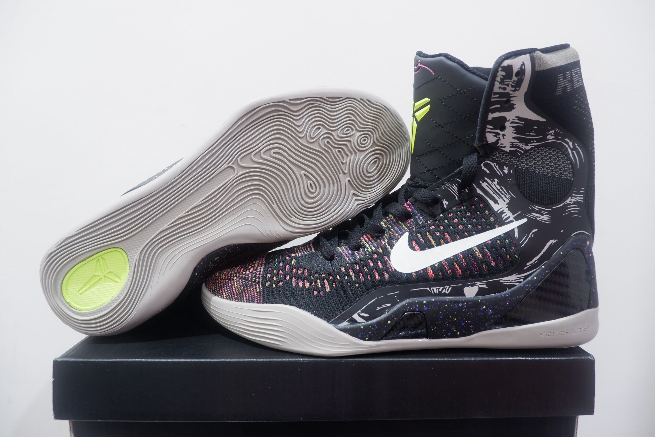 NIKE KOBE 9 ELITE PROTRO HIGH MASTERPIECE