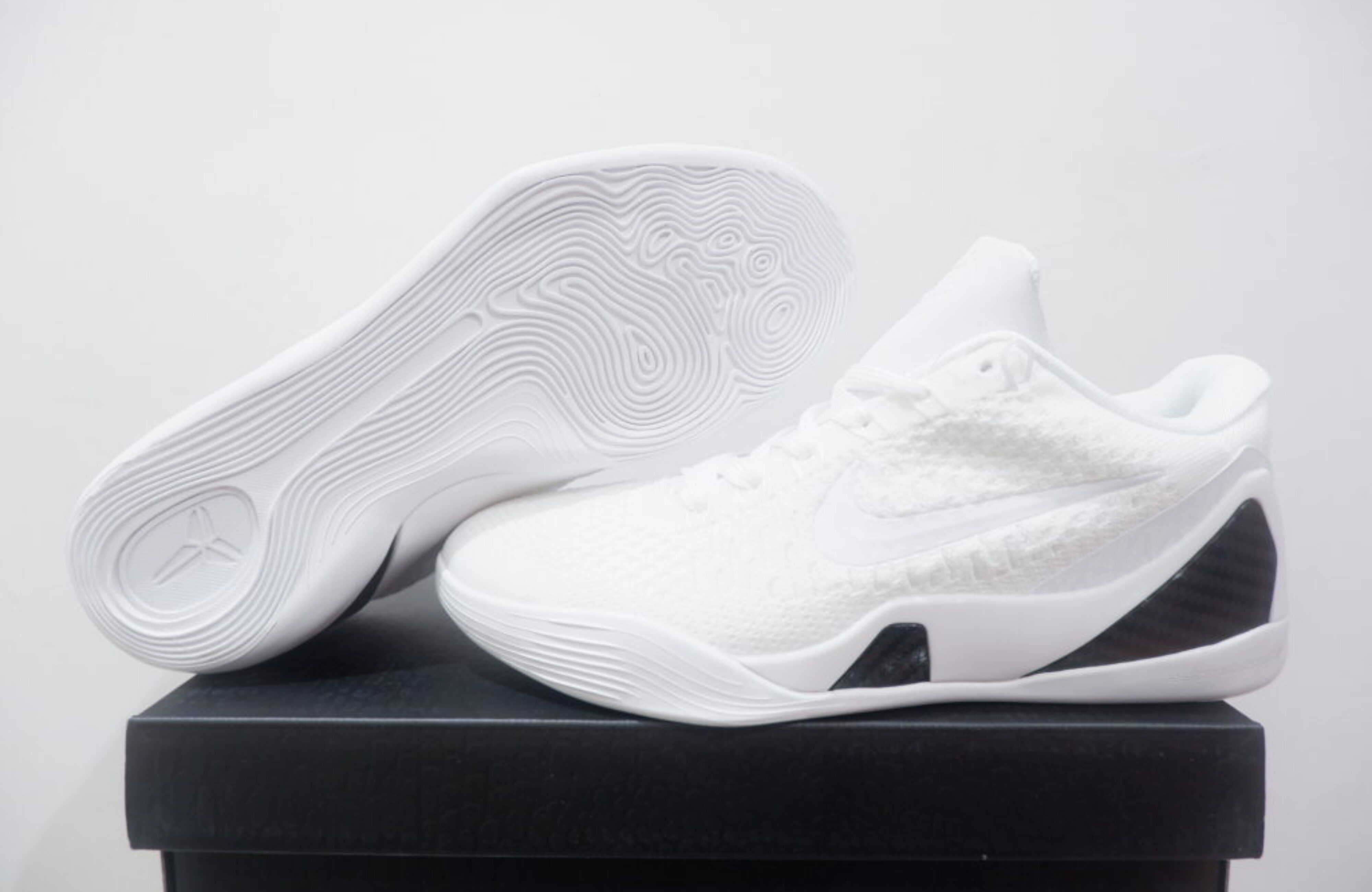 NIKE KOBE 9 ELITE PROTRO LOW HALO