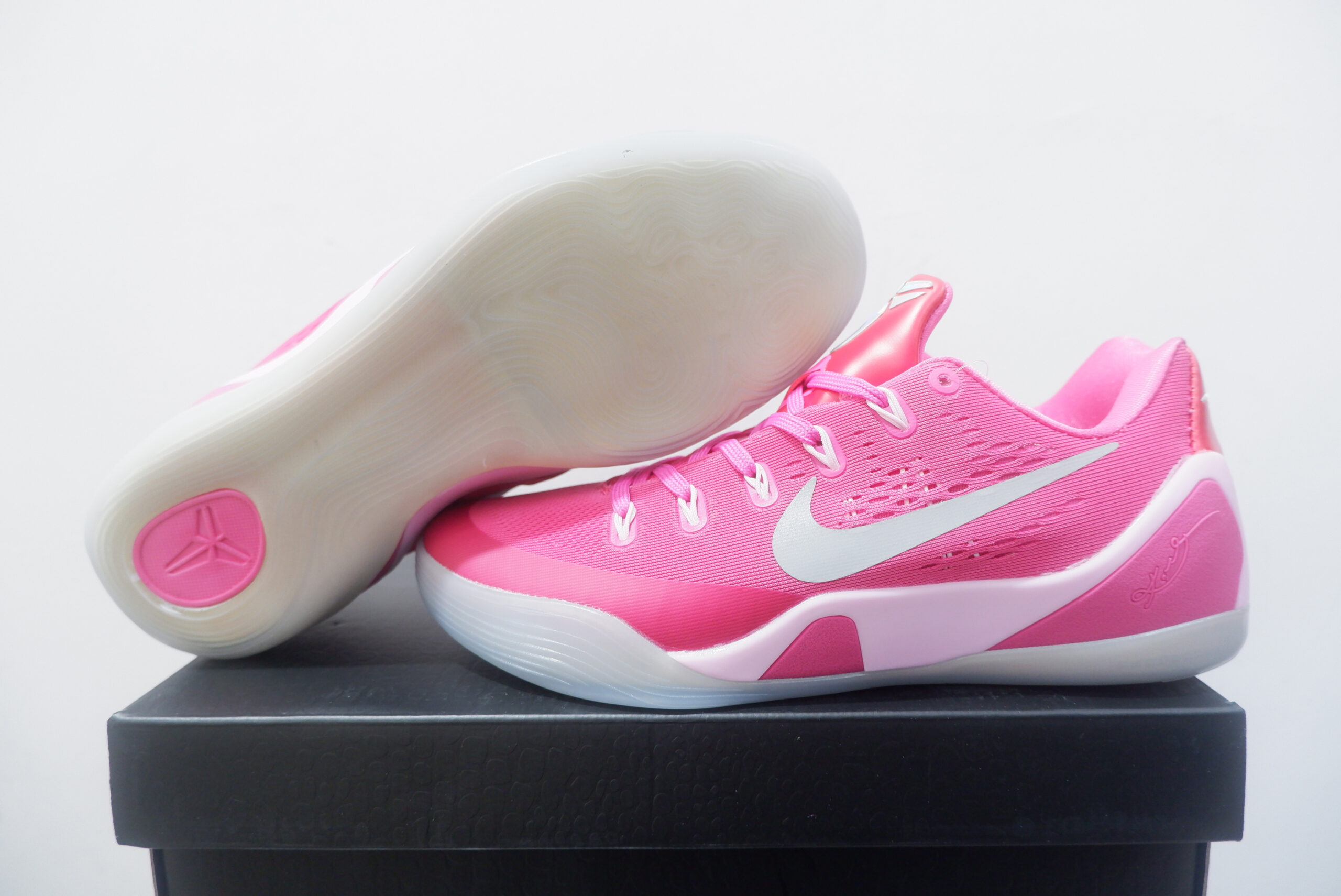 NIKE KOBE 9 EM PROTRO LOW KAY YOW