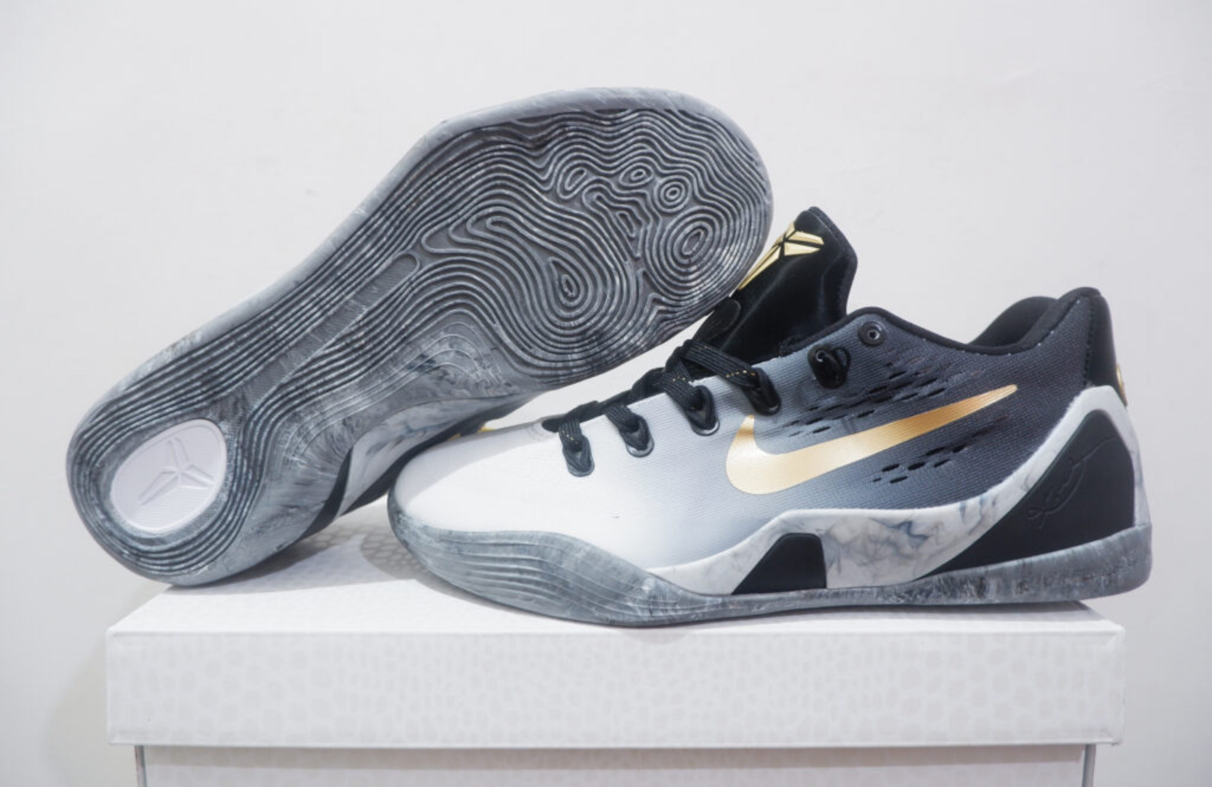 NIKE KOBE 9 EM PROTRO LOW MAMBACITA