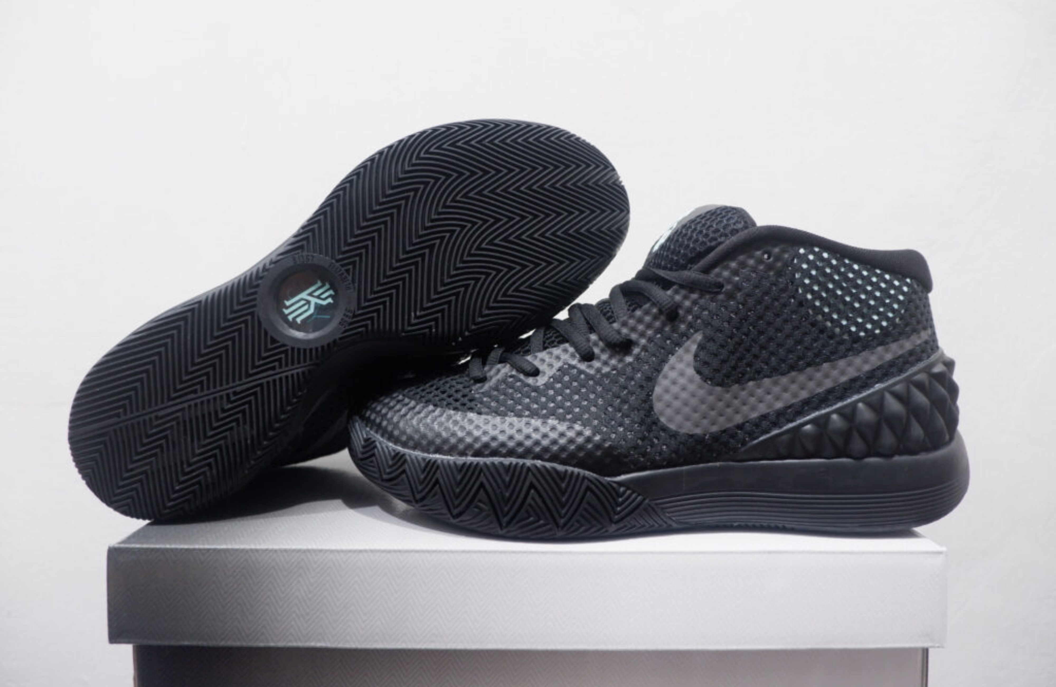 NIKE KYRIE 1 HIGH DRIVE WAY