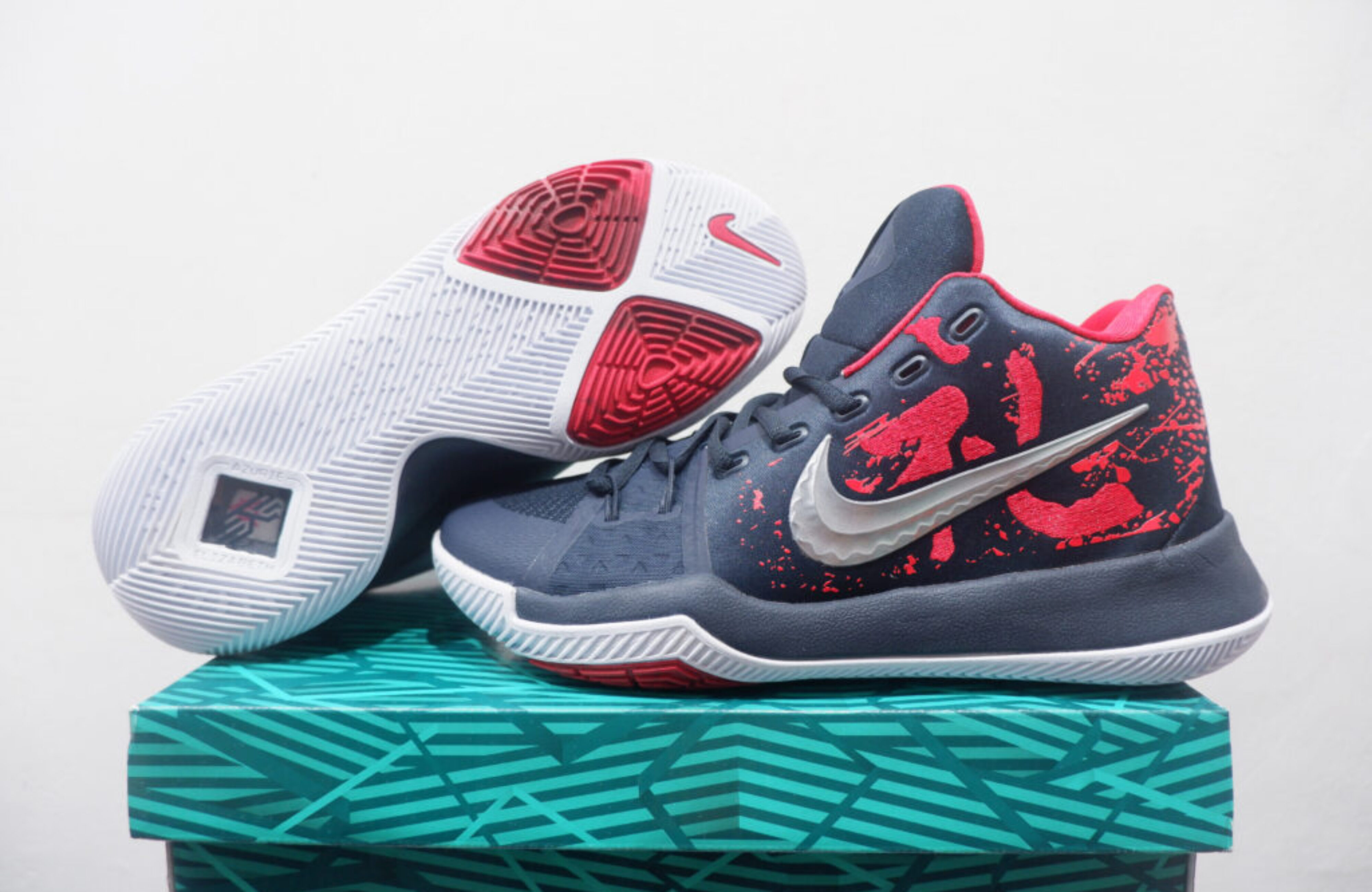 NIKE KYRIE 3 HIGH SAMURAI