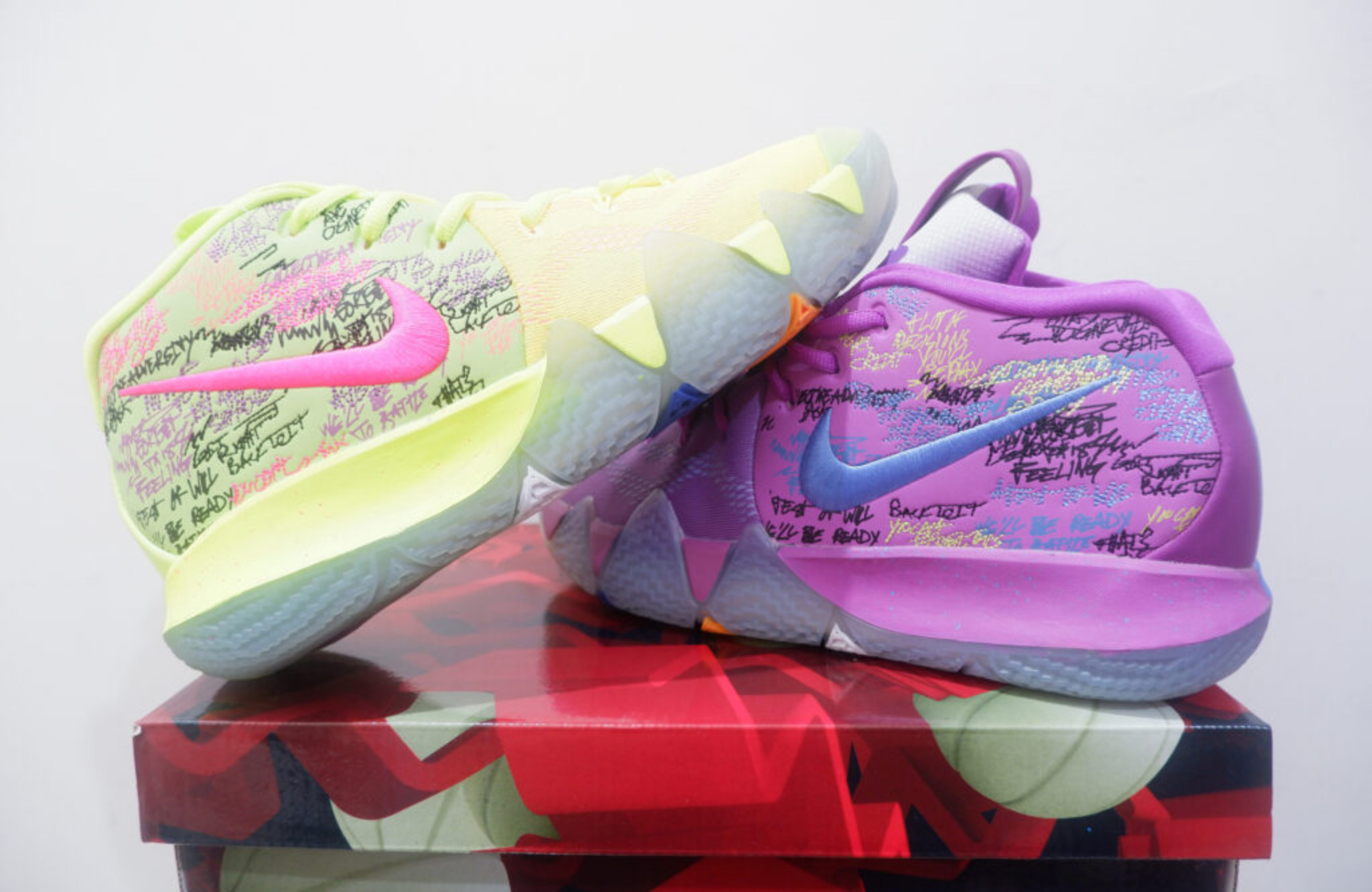 NIKE KYRIE 4 HIGH CONFETTI