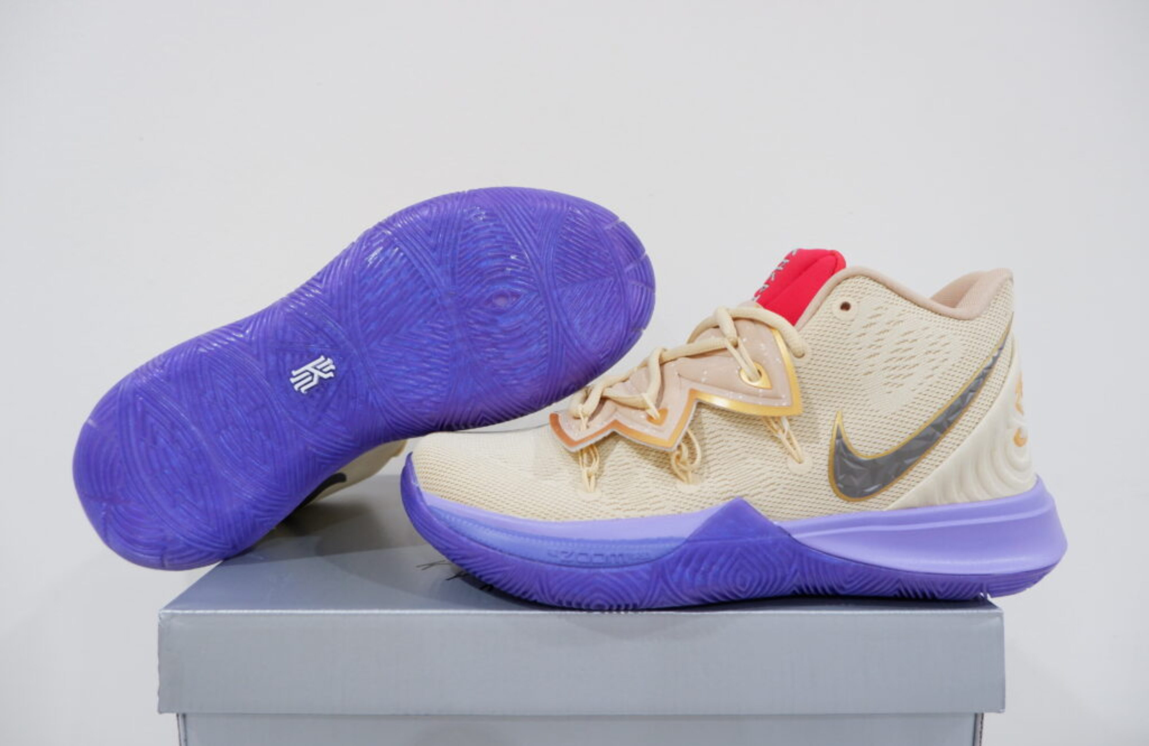 NIKE KYRIE 5 HIGH IKHET