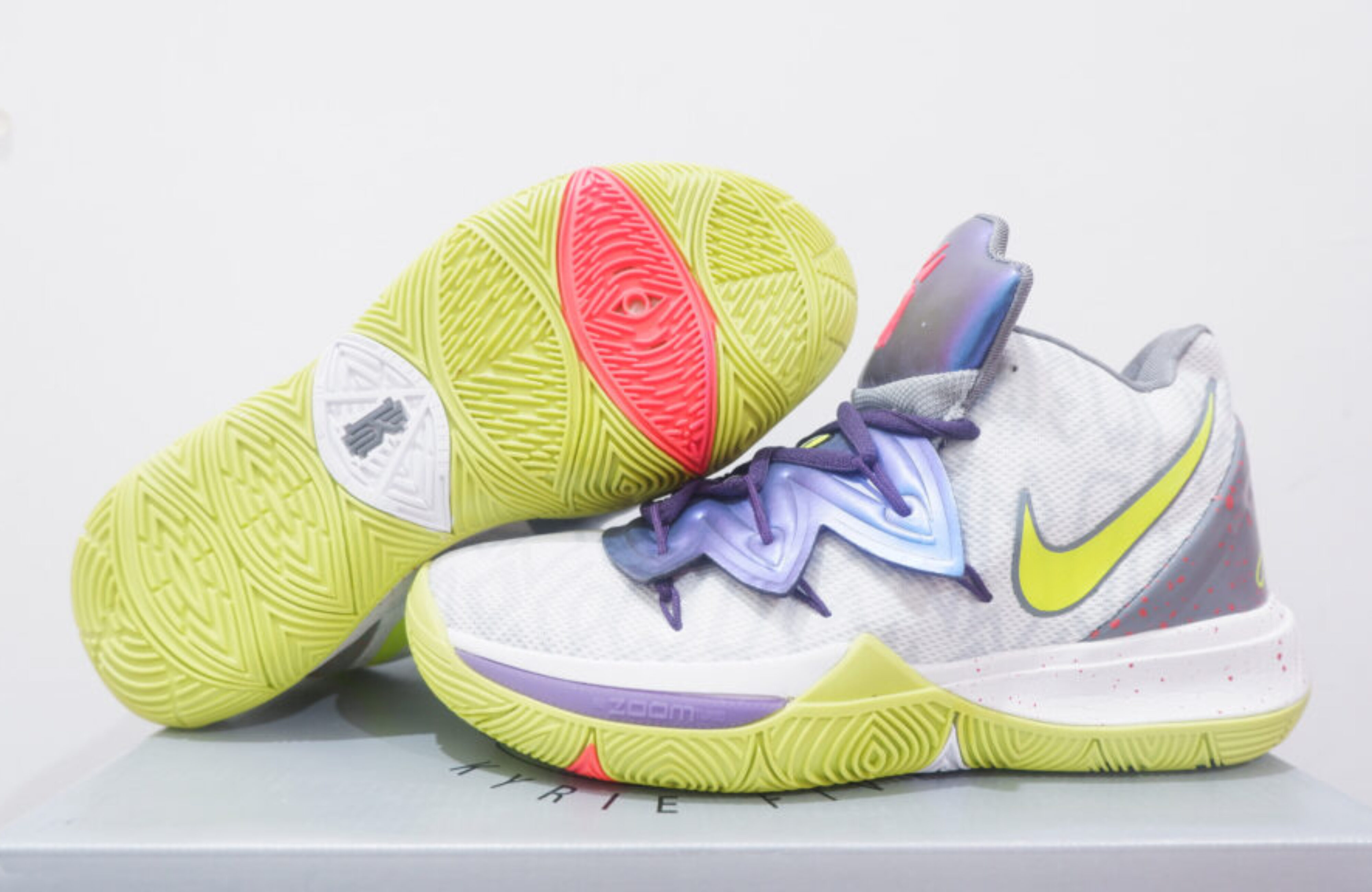 NIKE KYRIE 5 HIGH MAMBA MENTALITY SIZE 36-39