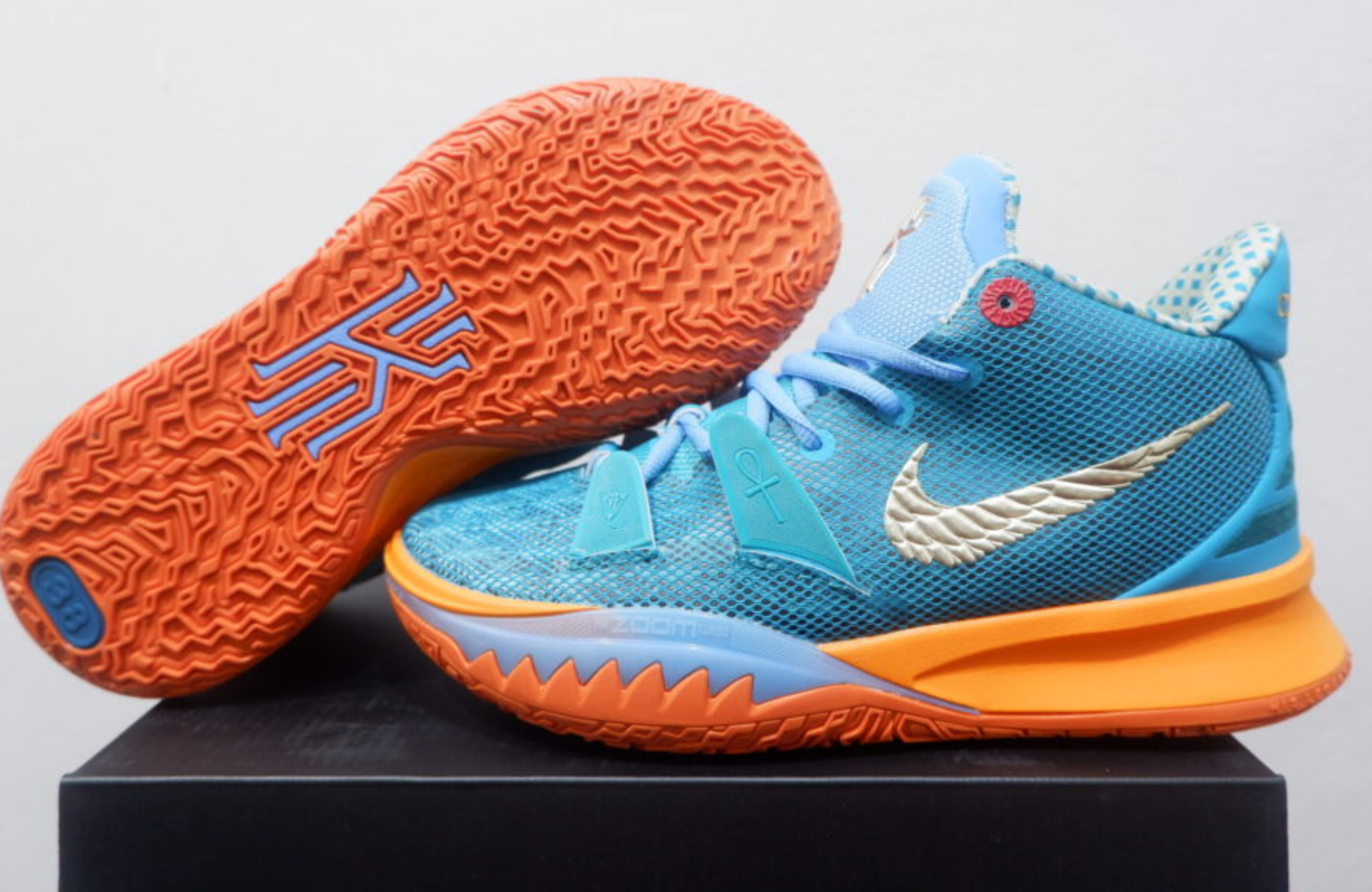 NIKE KYRIE 7 HIGH CONCEPTS HORUS SIZE 36-39