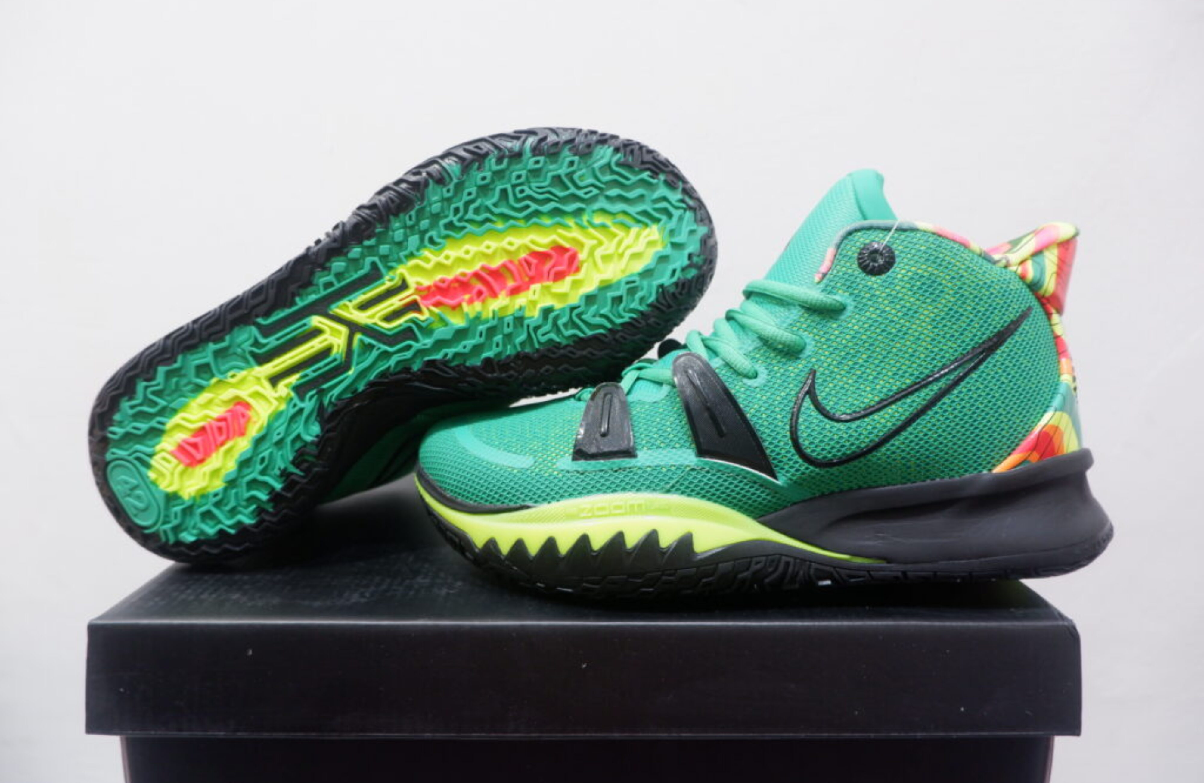 NIKE KYRIE 7 HIGH WEATHERMAN