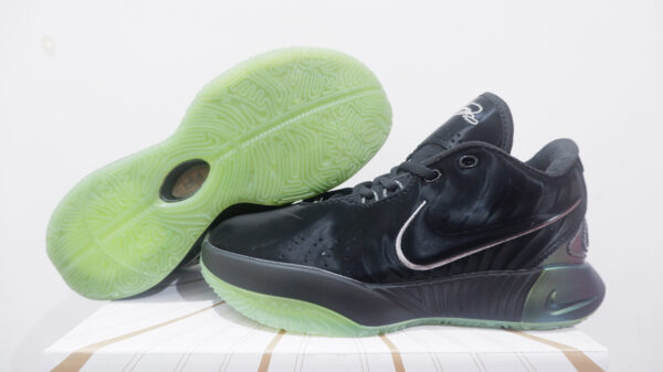 NIKE LEBRON 21 LOW TAHITIAN KIDS NIKE LEBRON 21 LOW TAHITIAN