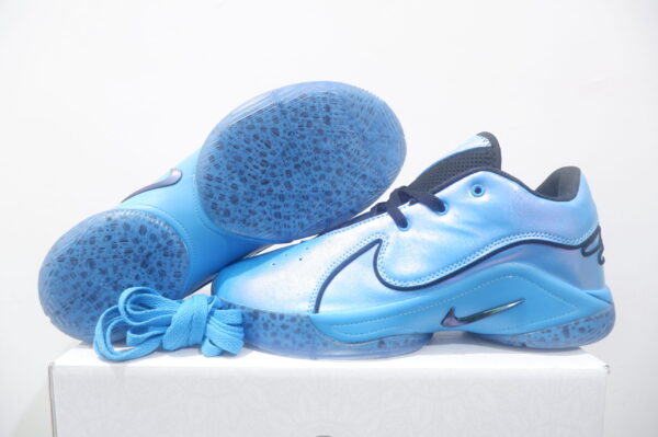 NIKE LEBRON 22 LOW BLUE IRIDISCENT