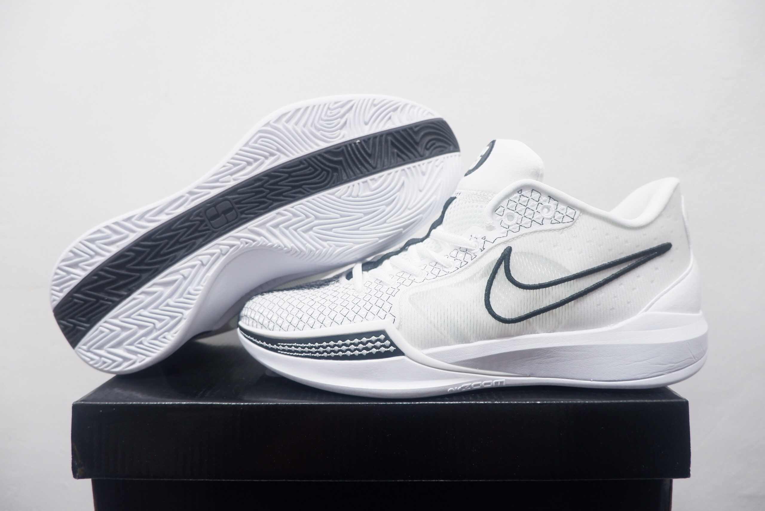 NIKE SABRINA 1 LOW BY YOU SIZE 36-39