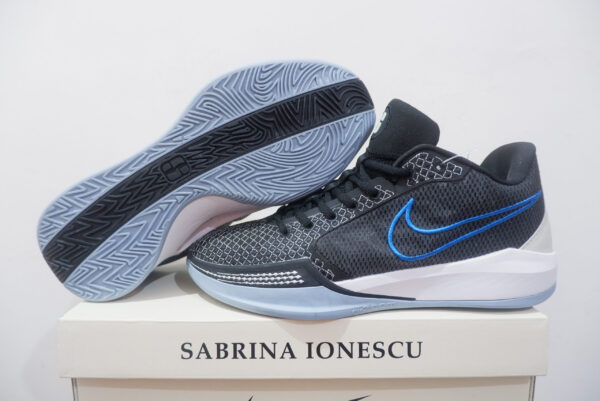 NIKE SABRINA 1 LOW FAMILY BONDS