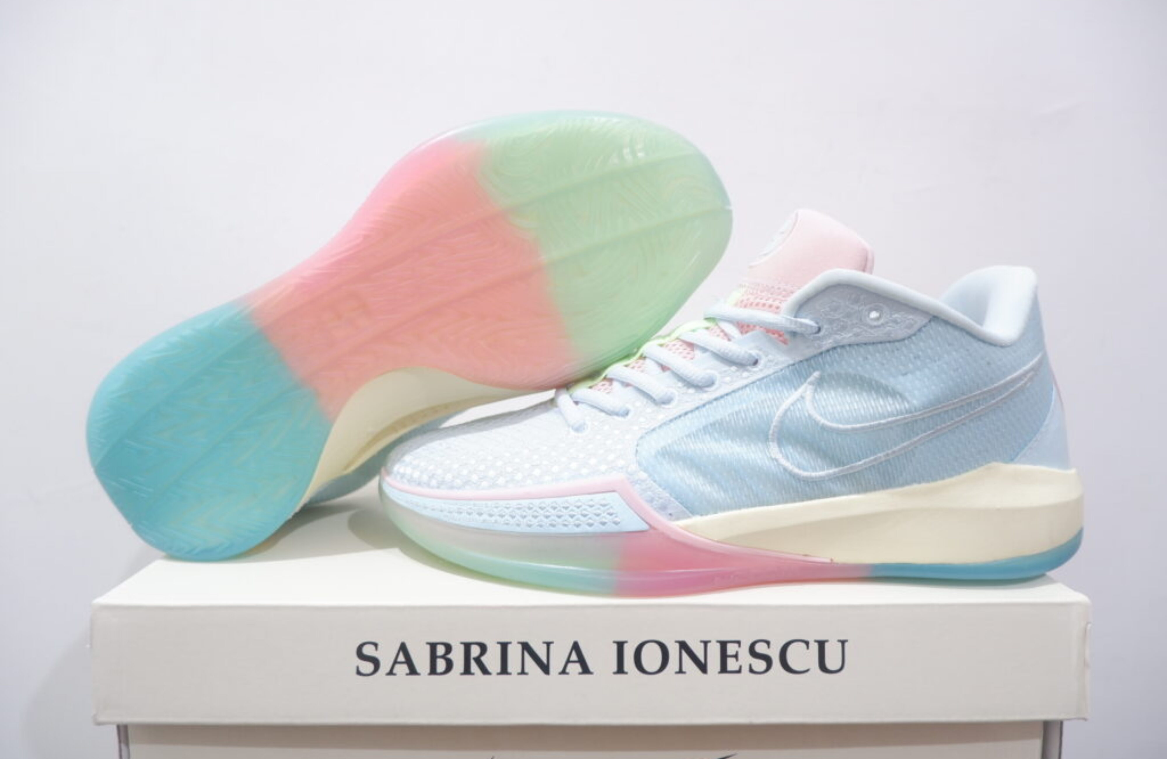 NIKE SABRINA 1 LOW MOON LIGHT