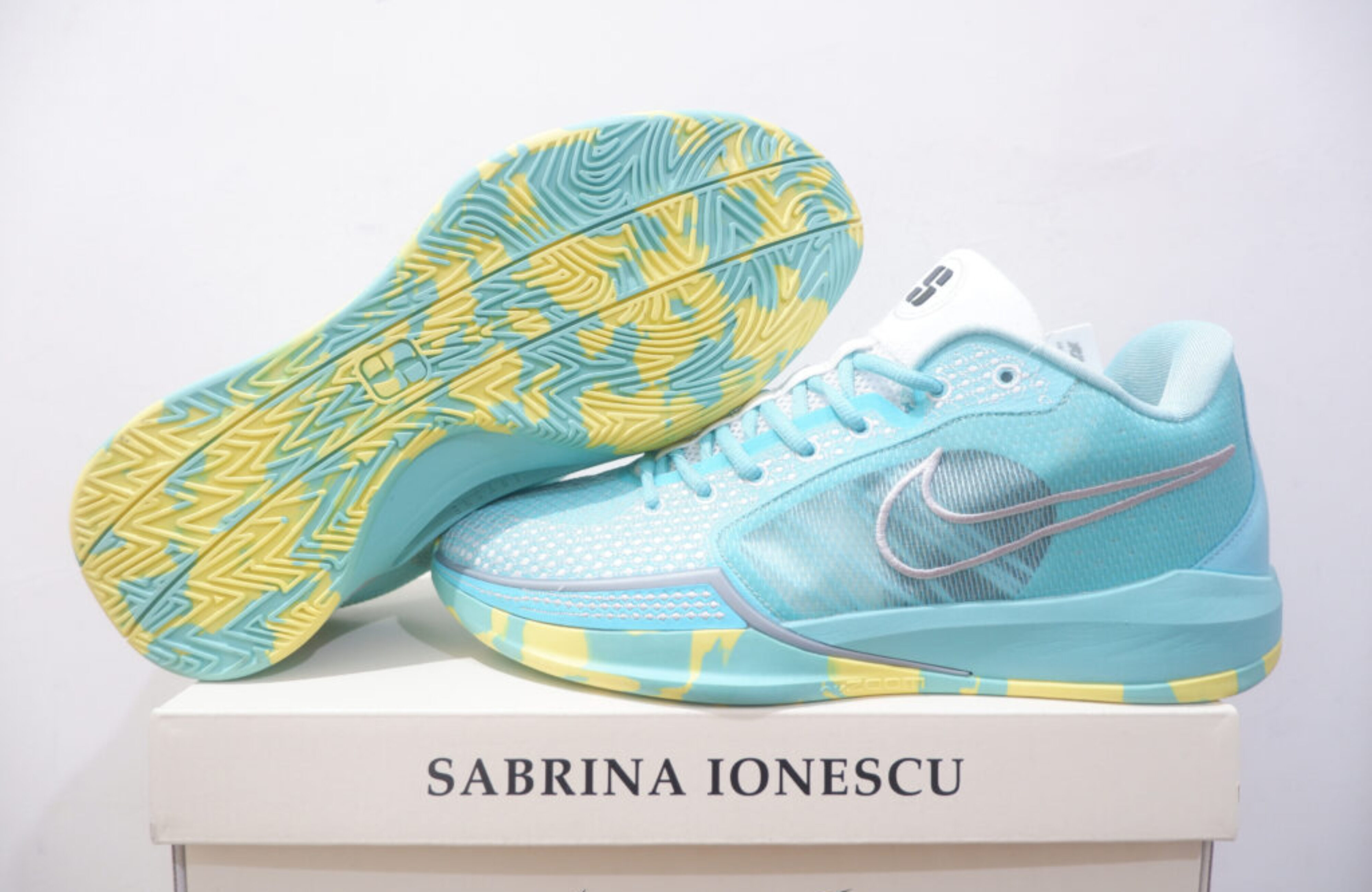 NIKE SABRINA 1 LOW NEW YORK LIBERTY