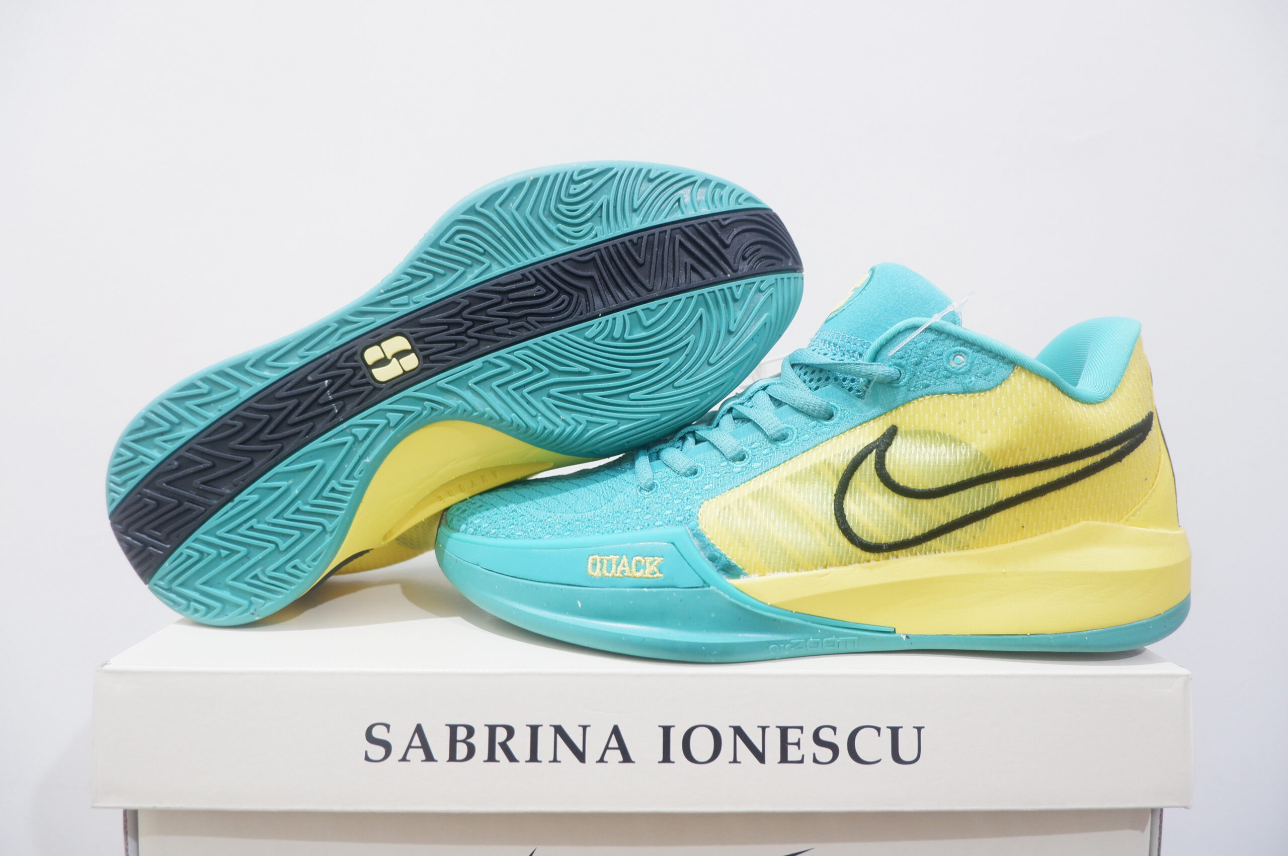NIKE SABRINA 1 LOW THE DEBUT SIZE 36-39