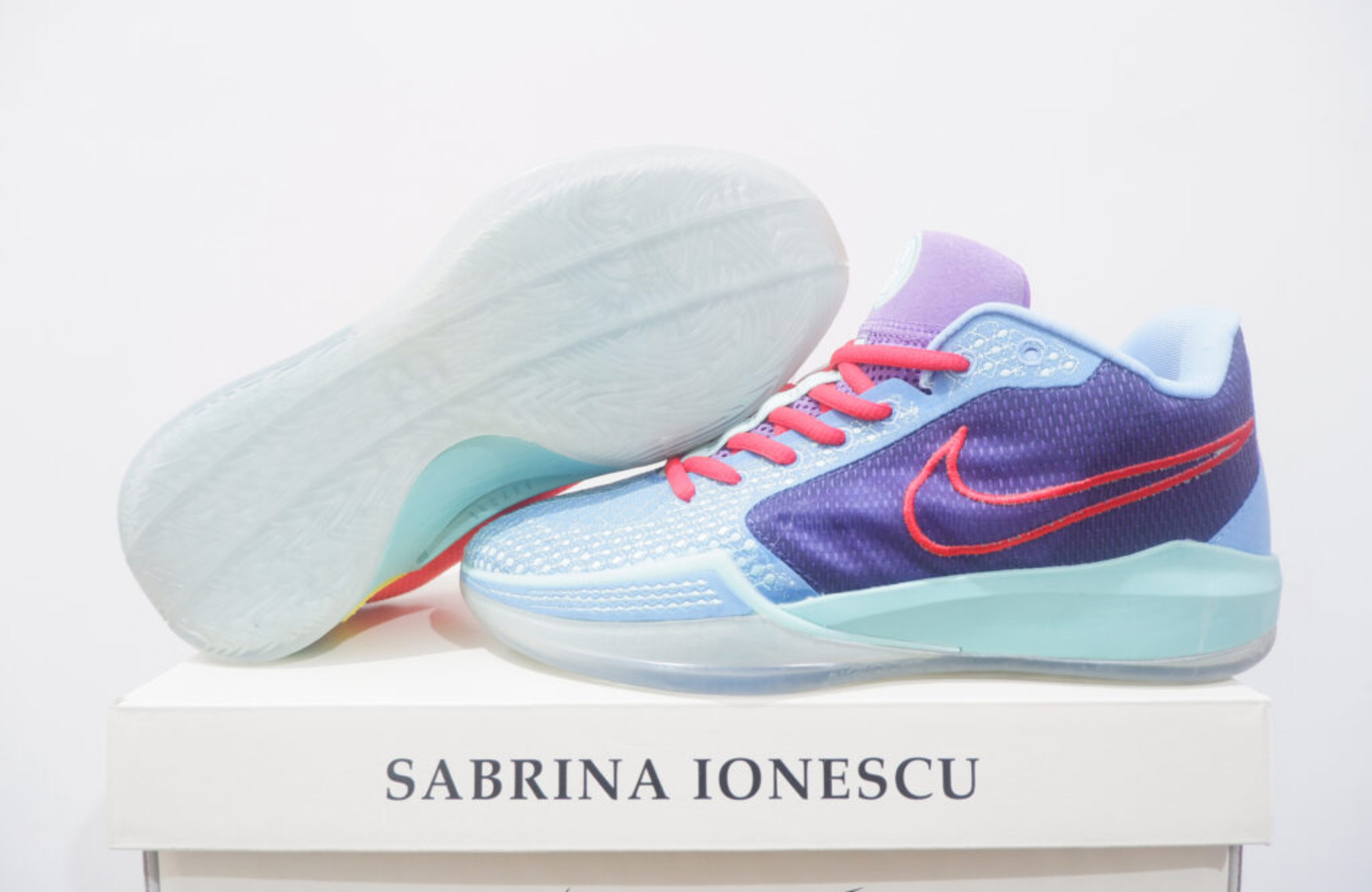NIKE SABRINA 1 LOW WHAT THE SIZE 36-39