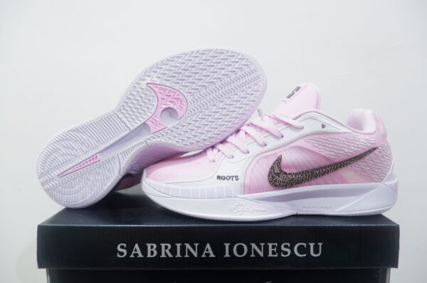 NIKE SABRINA 2 LOW EYBL PINK
