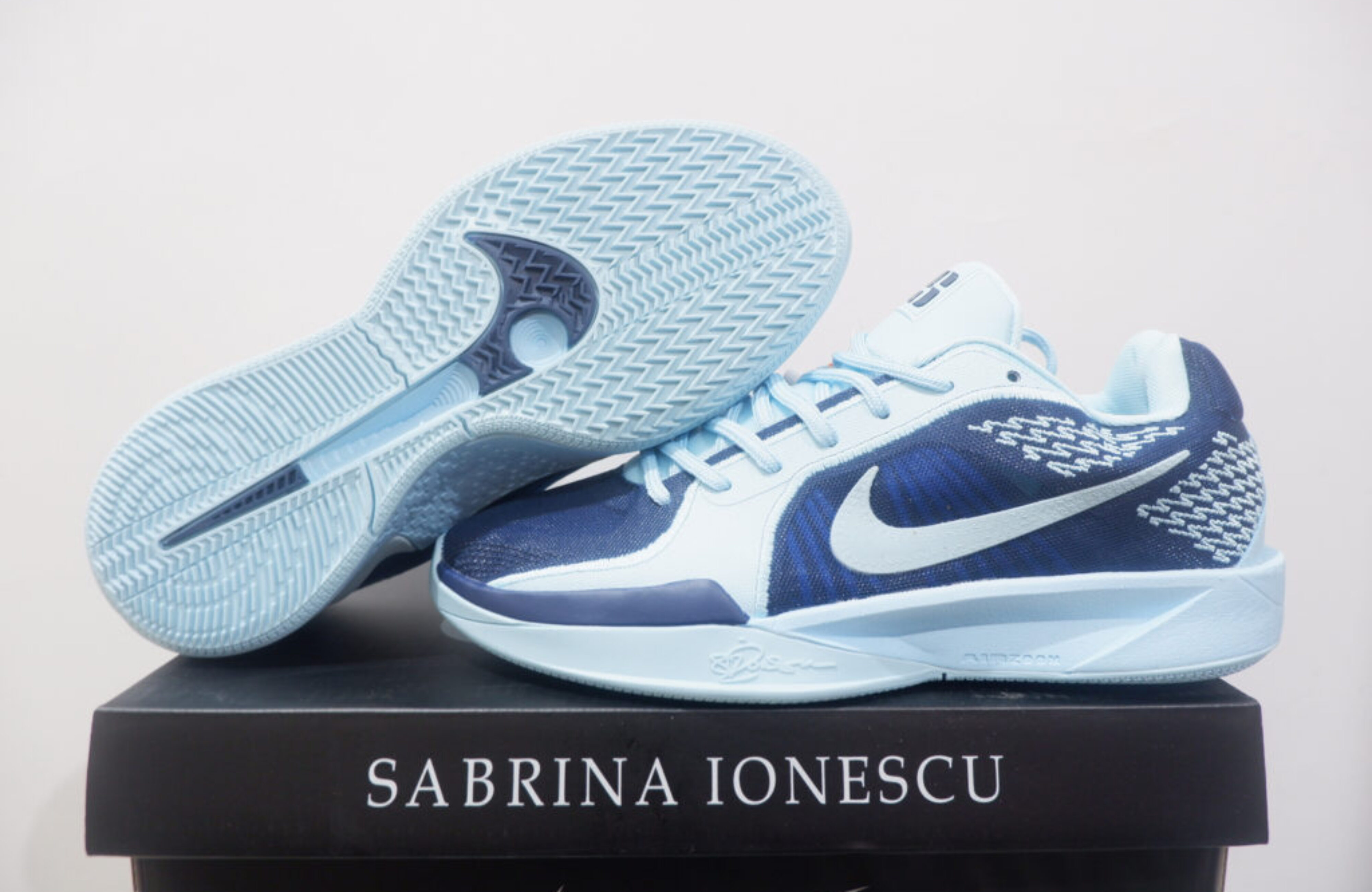NIKE ABRINA 2 LOW MIDNIGHT NAVY