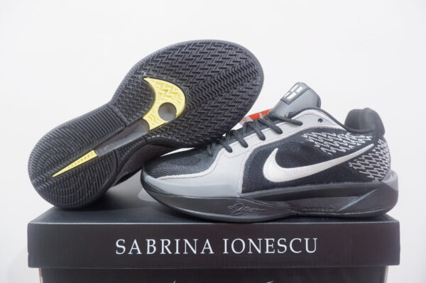 KIDS NIKE SABRINA 2 LOW MIRRORED