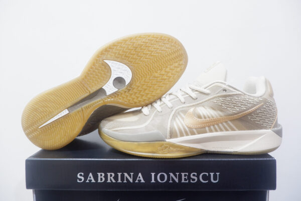 NIKE SABRINA 2 LOW STRONGER THAN GOLD KIDS NIKE SABRINA 2 LOW STRONGER THAN GOLD