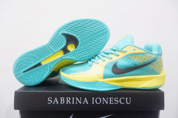 KIDS NIKE SABRINA 2 LOW THE DEBUT