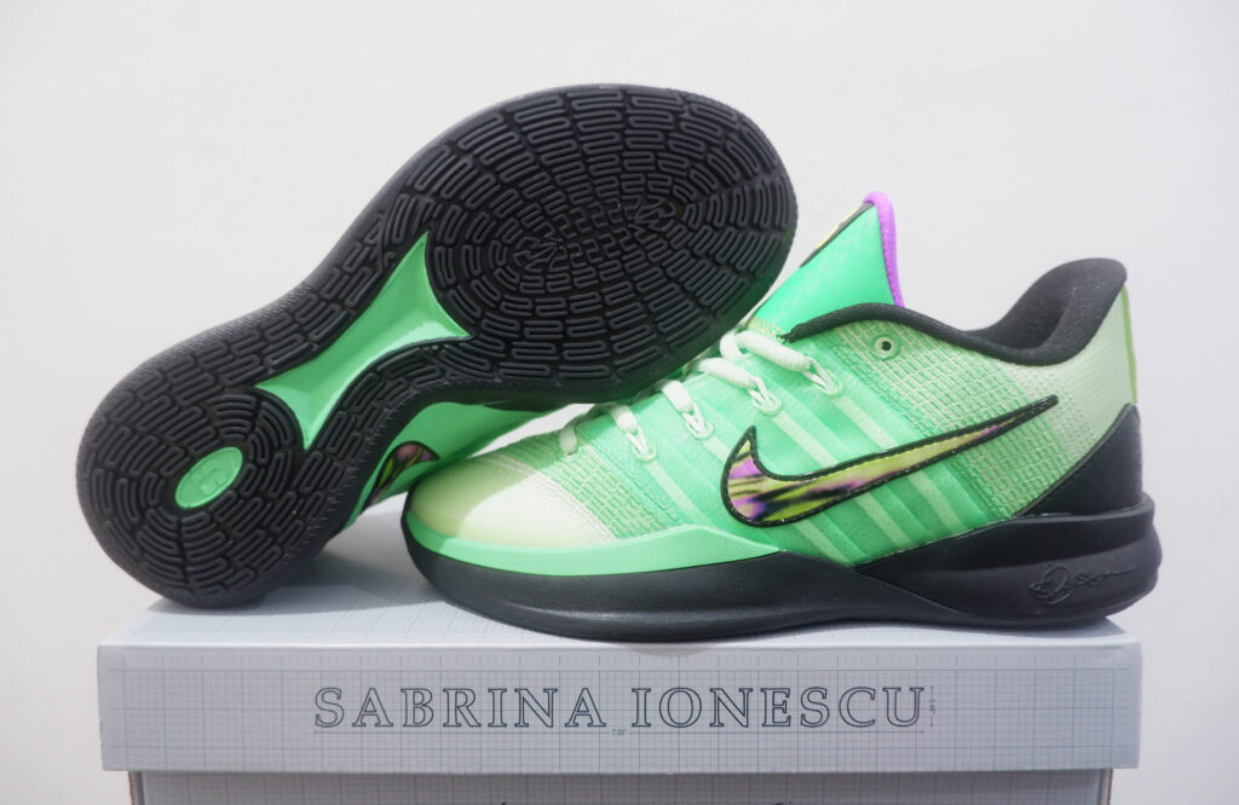 NIKE SABRINA 3 LOW GAMER SIZE 36-39