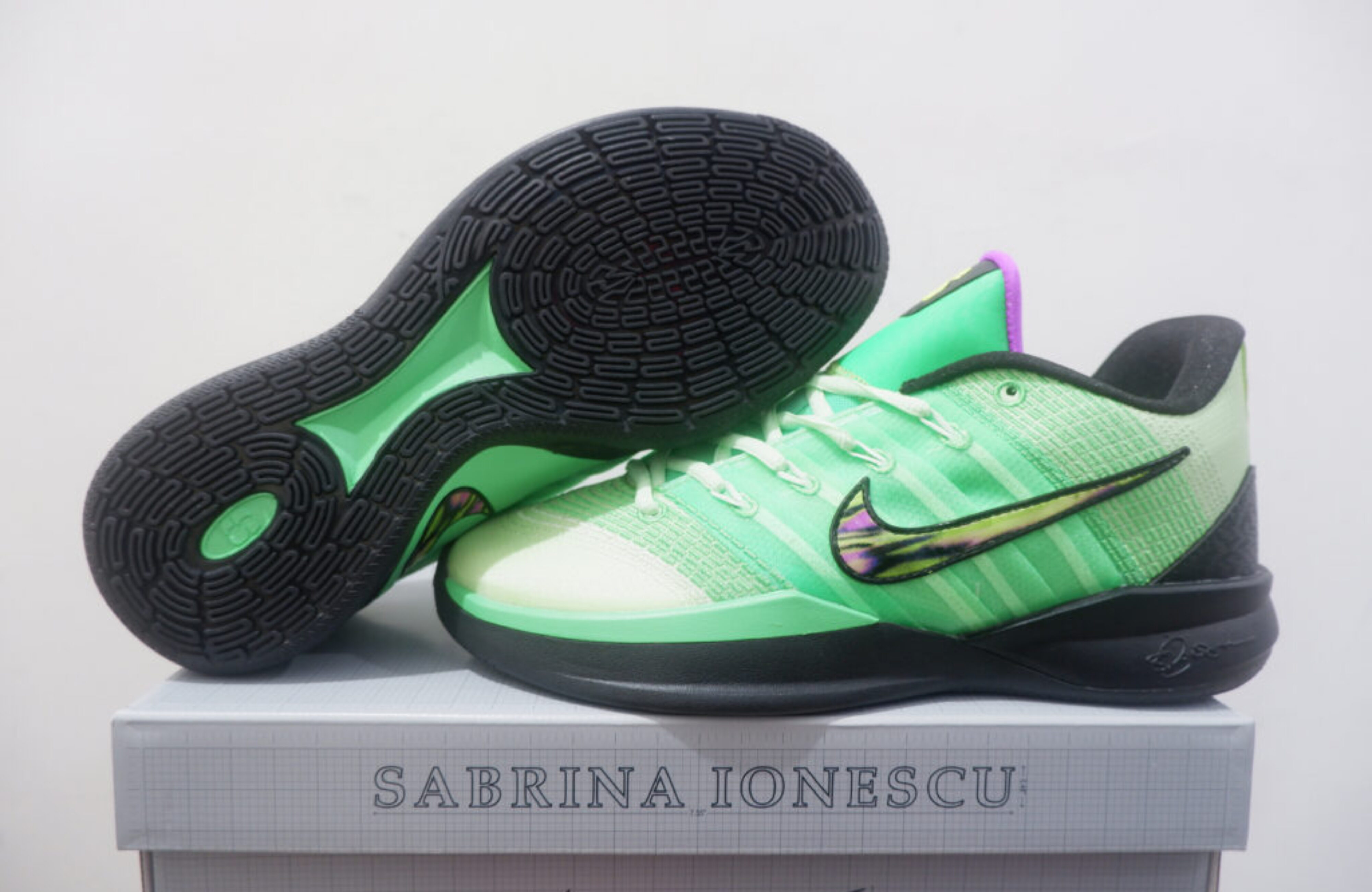 NIKE SABRINA 3 LOW GAMER