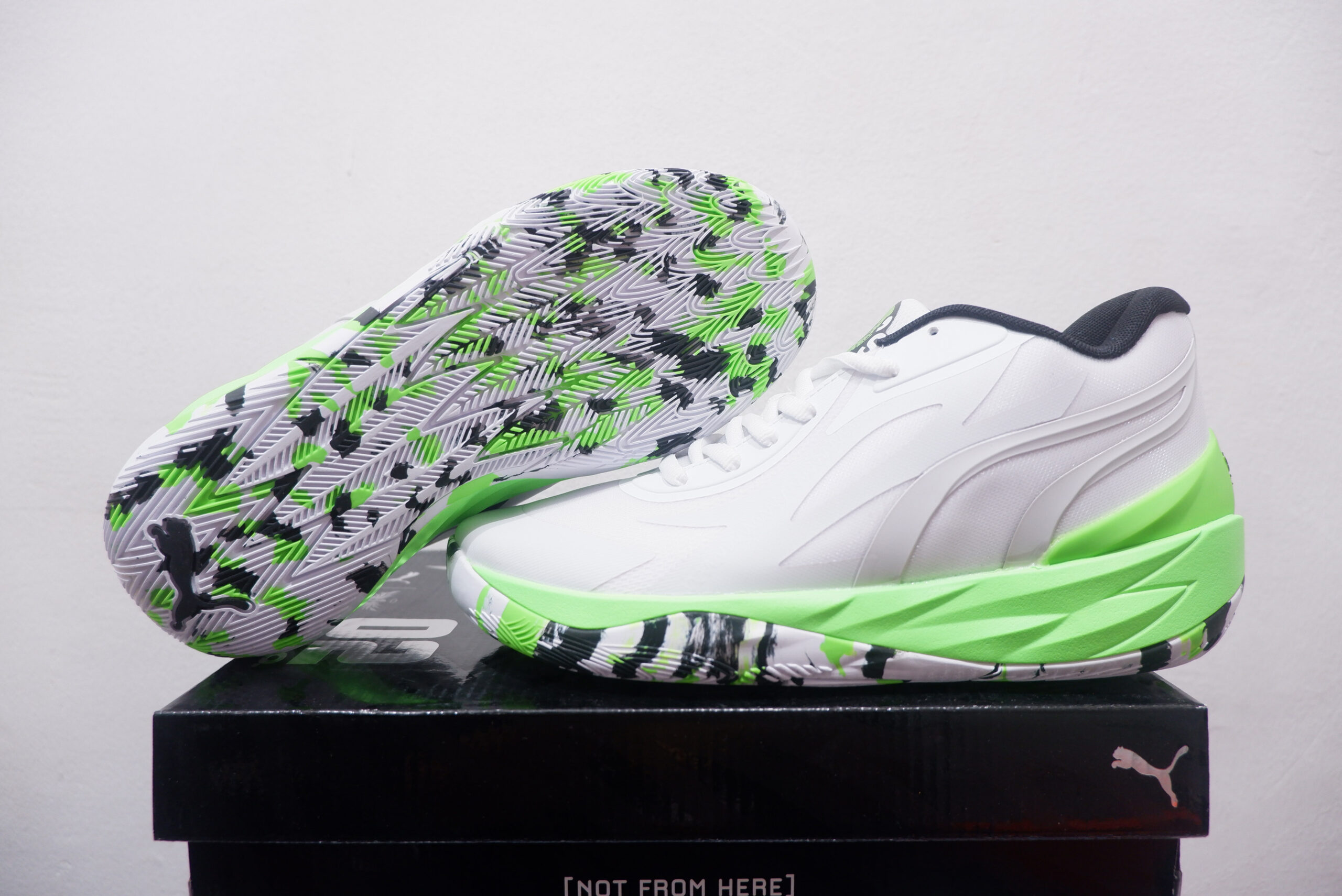 PUMA MB.02 LOW LAMEL-O