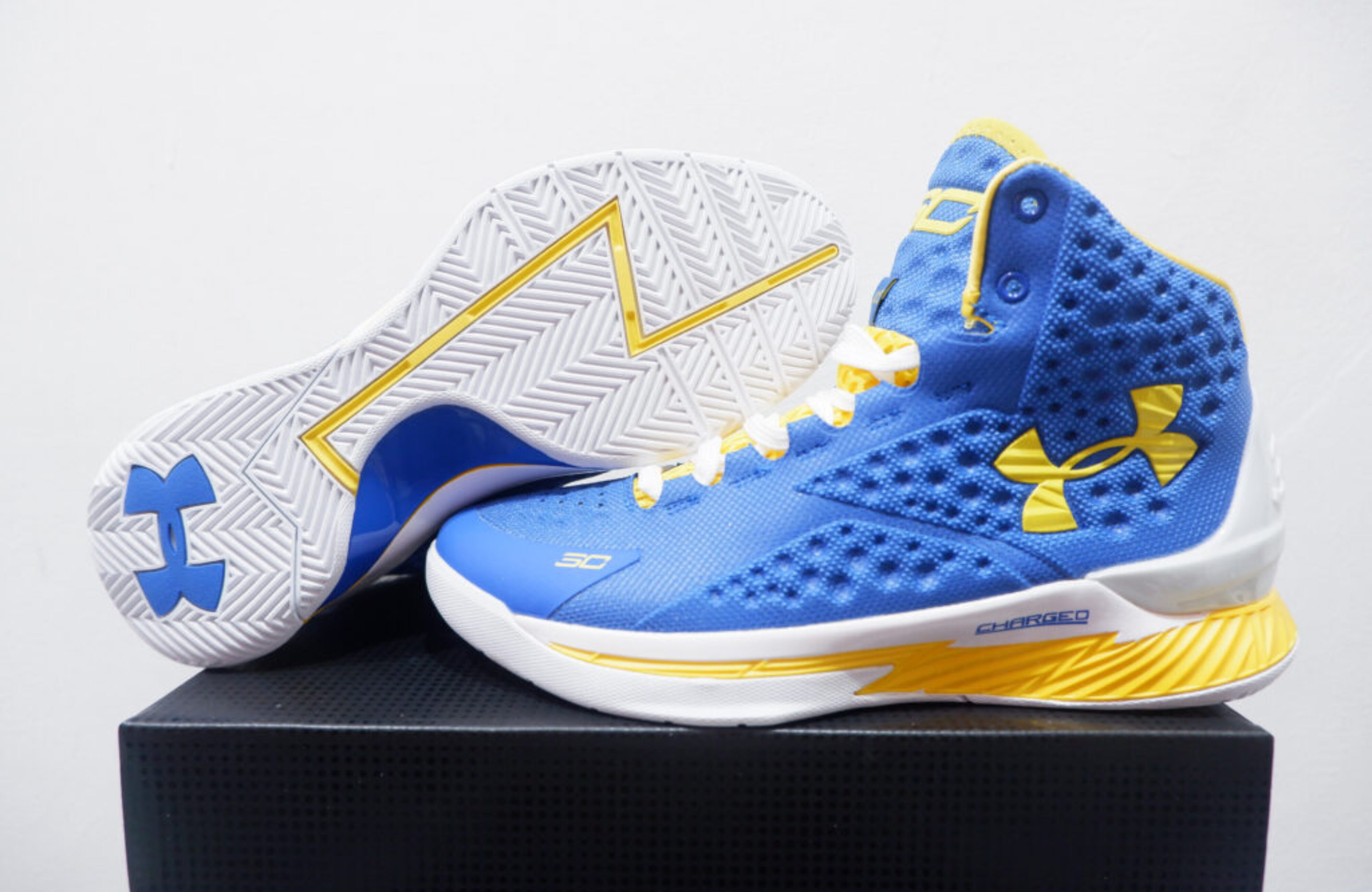 UA CURRY 1 HIGH RETRO HOME