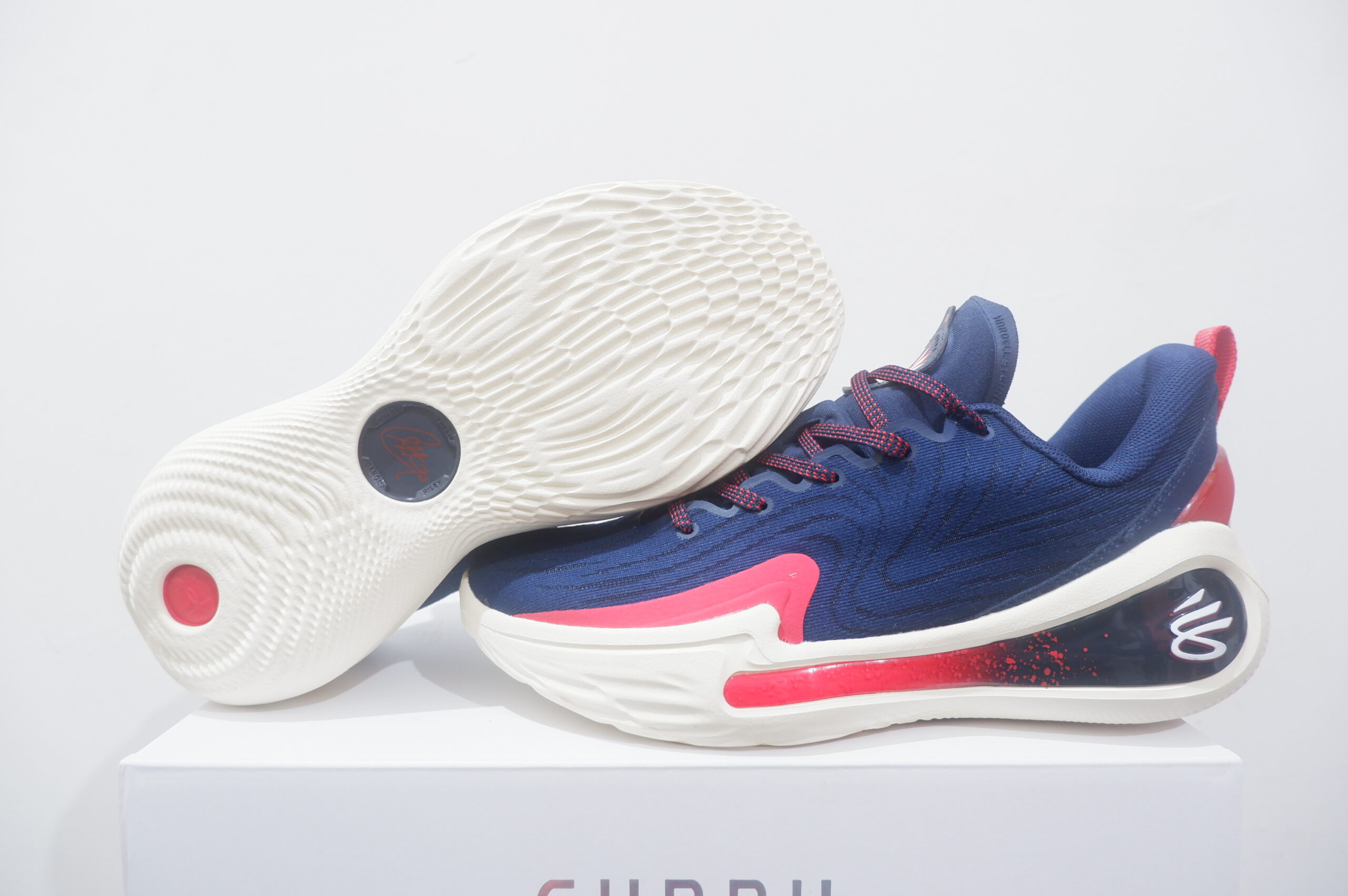 UA CURRY FLOW 12 LOW USA AWAY
