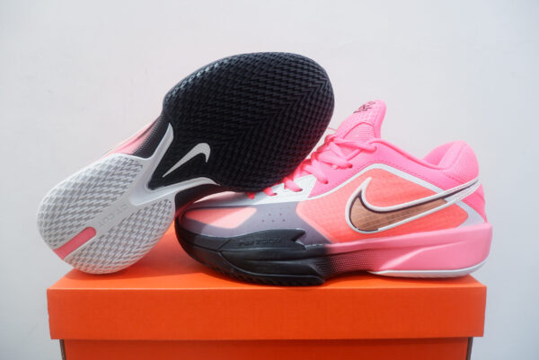 NIKE AIR ZOOM GT CUT CROSS LOW HOT PUNCH NIKE AIR ZOOM GT CUT CROSS LOW HOT PUNCH