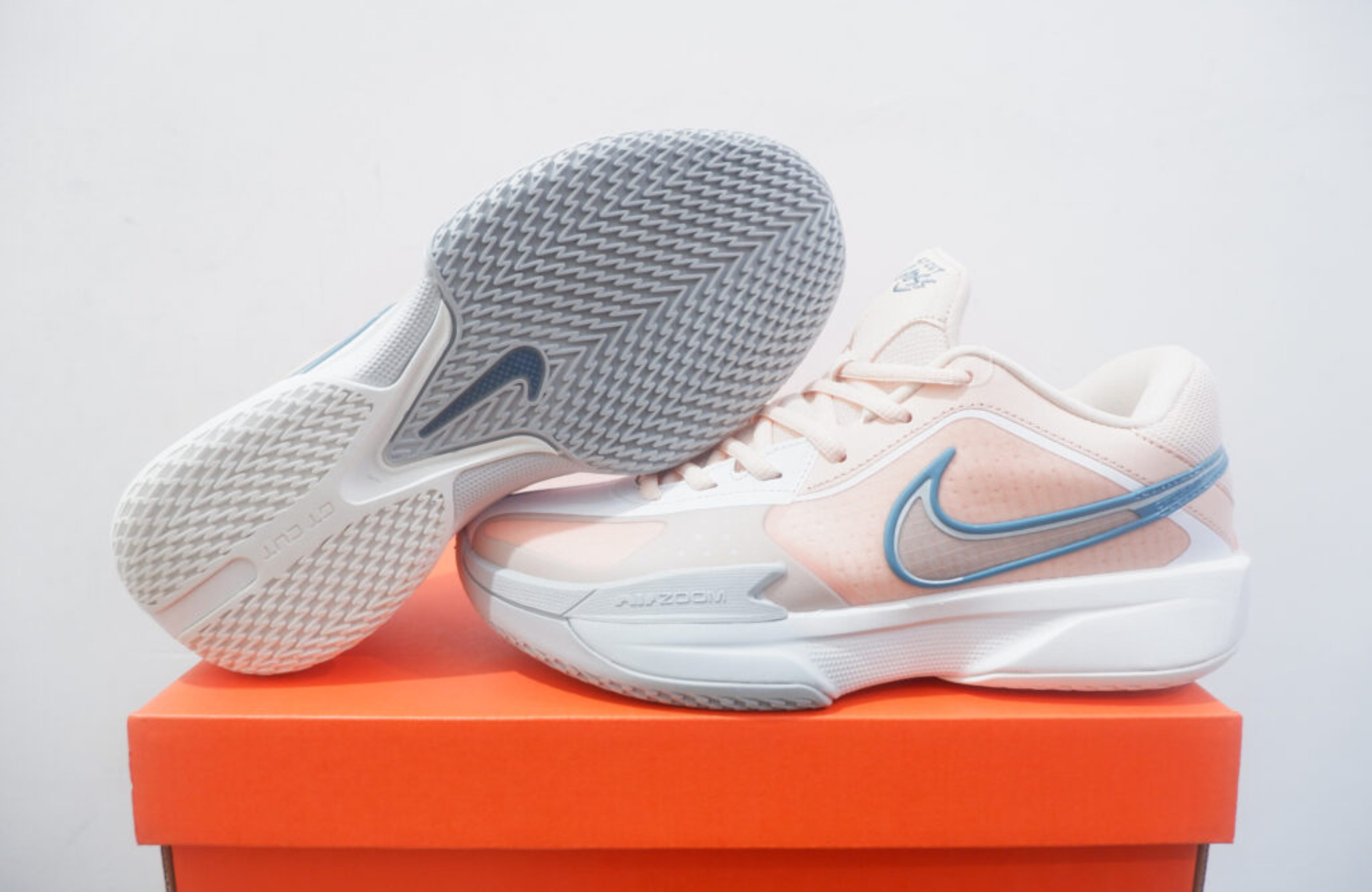 NIKE AIR ZOOM GT CUT CROSS LOW WASHED CORAL