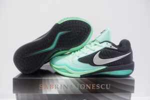 KIDS NIKE SABRINA 4 LOW LIME LIGHT GLOW