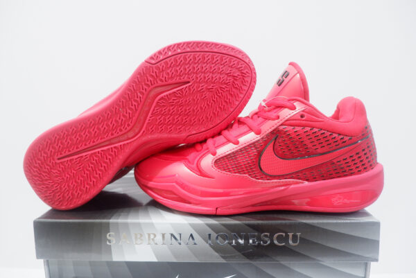 NIKE SABRINA 4 LOW RED OCTOBER